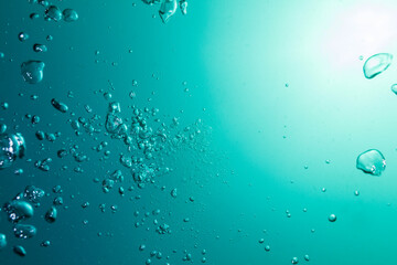 Air bubbles in the water