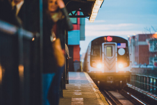 Subway train and platform