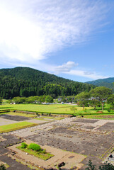 新緑の一乗谷の朝倉史跡