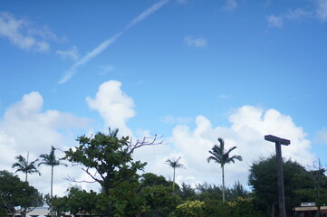 오키나외의 맑은 하늘