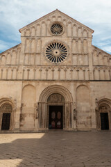 Fototapeta na wymiar St.Anastasia cathedral in Zadar, Croatia.