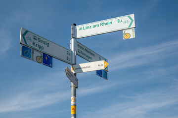 Rad- und Wanderrouten, Wegweiser in Kripp, Remagen