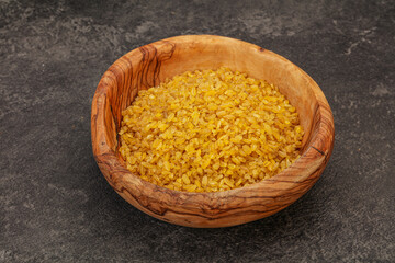 Vegetarian cuisine - dry bulgur for cooking