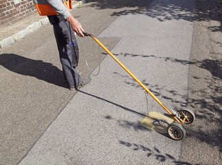 Gasspürer mit Teppichsonde zur Erkennung von Gaslecks