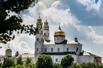 Fototapeta na wymiar Beautiful monastery of the Moscow Patriarchate in Ukraine.