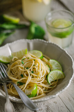 Spaghetti with lime