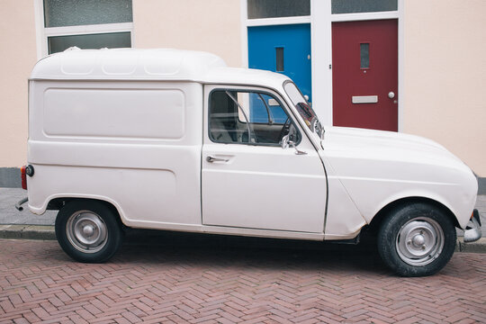 French old vintage car