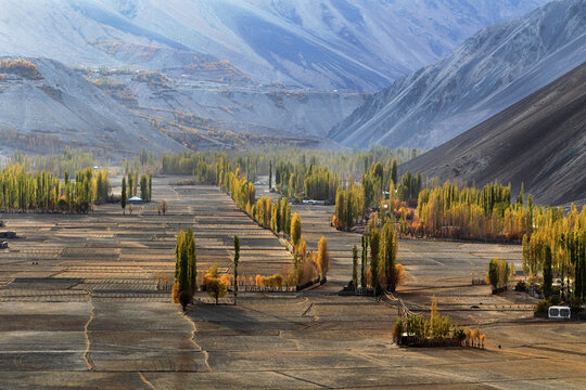 Autumnal View of Phandar Lake
