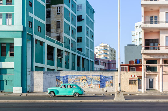 Street scene from le Malecon in Havana, Cuba.