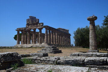 Paestum - Il tempio di Atena 