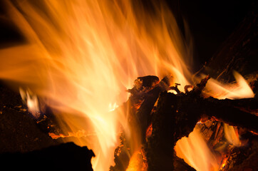 embers burn down in a hardwood fire