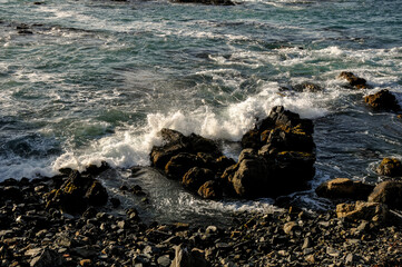 Fototapeta na wymiar rocky seashore, Viña del Mar, Chile