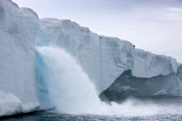 Bråsvellbreen Glacier, Svalbard, Norway