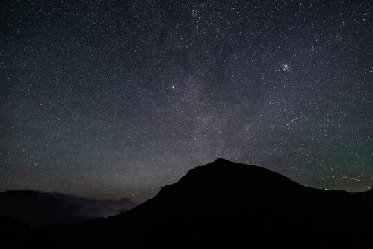 Munt Pers at night