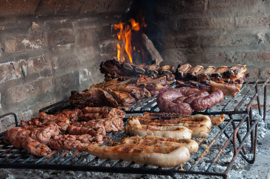 Carne asada a la parrilla - Powered by Adobe
