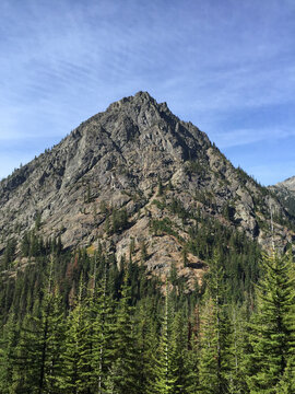 View of mountains in the Central Cascades
