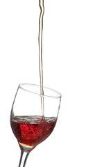 ワイングラスにワインを注ぐ