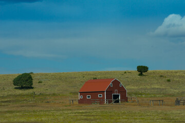Fototapeta premium Rural Arizona landscape in heat wave with effect of heat haze