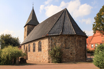 Fototapeta na wymiar Pfarrkirche in Schlüsselburg an der Weser