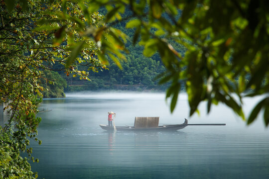 China Dong Jiang River Fishing