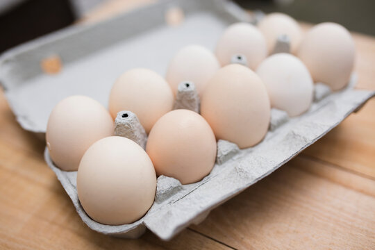 Fresh aggs in a carton box