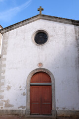 Entrée de l'église Sainte-Catherine de Loix