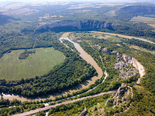 Fototapeta na wymiar Iskar river, passing near village of Karlukovo, Bulgaria