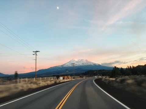 Dusk til Dawn at the Mountain