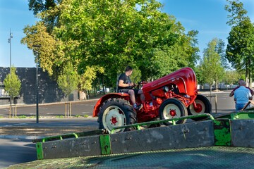 tractor