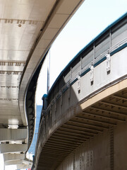 Obraz premium 新御堂筋の桁下と側壁