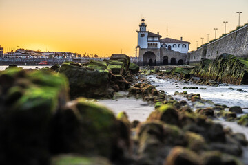 faro de getxo o casa de pescadores	
