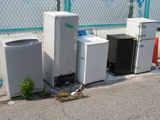不法投棄された洗濯機