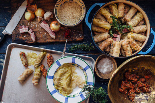 Preparing stuffed cabbage rolls from above