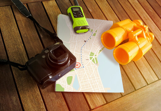Traveling tools for kids and little explorers	
