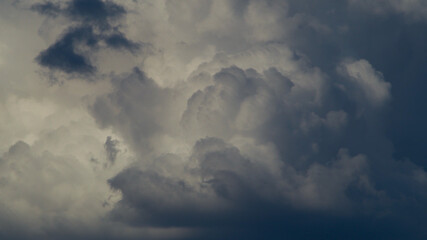Bourgeonnement intense d'un cumulus congestus