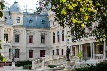 Łódź miasto pałac rezydencja zabytek drzewa
