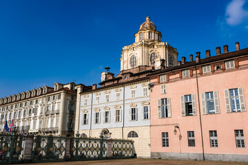 Obraz premium トリノ サン・ロレンツォ教会