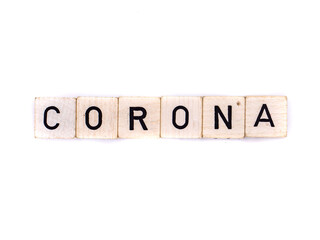 Text Corona Würfel isoliert auf weißen Hintergrund
