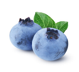 Obraz premium Blueberries with leaves isolated on white background 