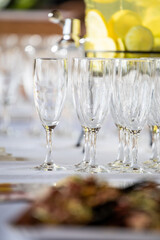 Verres de soirée vide