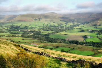Fototapeta na wymiar View towards Edale valley, in the Peak District, Derbyshire