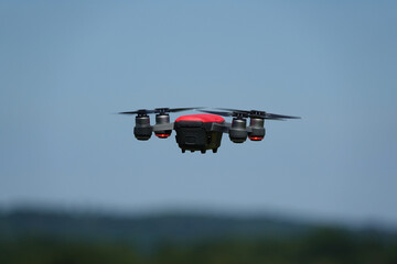 Fototapeta na wymiar drone au décollage