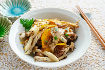 きのこのソテー