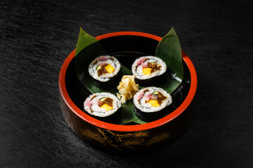巻き寿司 Rolled sushi 