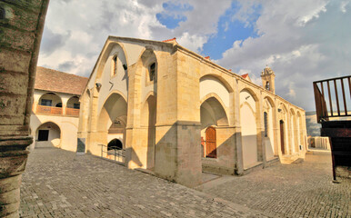 Fototapeta na wymiar Klasztor Krzyża Świętego w Omodos , Timios Stavros, Cypr
