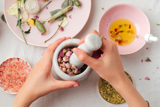 Grinding Dry Roses For Making Beauty Product