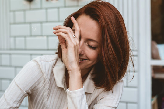 Portrait of a pretty woman laughing