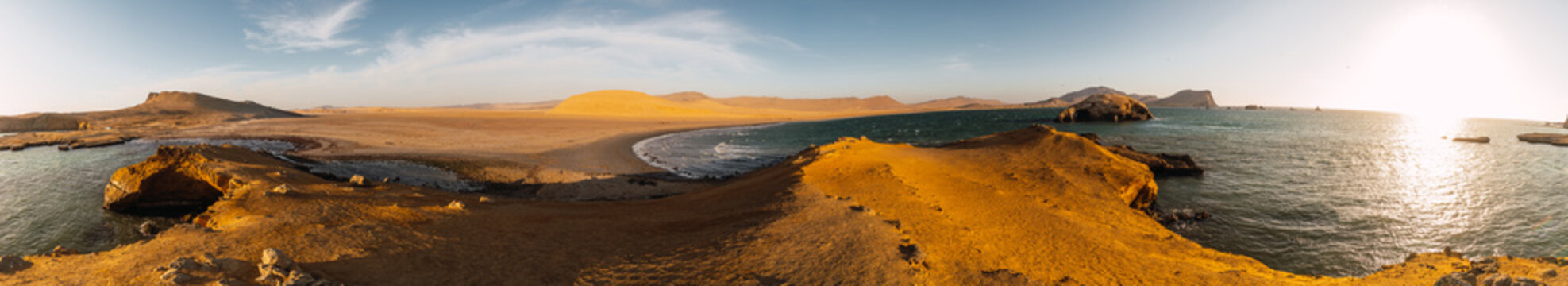 360&not;&int; view from cliff above the sea