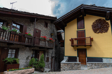 Courmayeur. Is an Italian town of 2 727 inhabitants in the upper Valdigne, in the Aosta Valley: a...