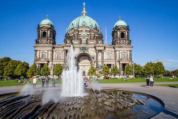 Brunnen vor dem Berliner Dom © Tilman Ehrcke